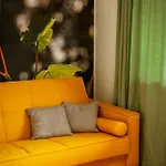 - Z Pomostem I Prywatnym Dostepem Do Jeziora Apartmanhotel