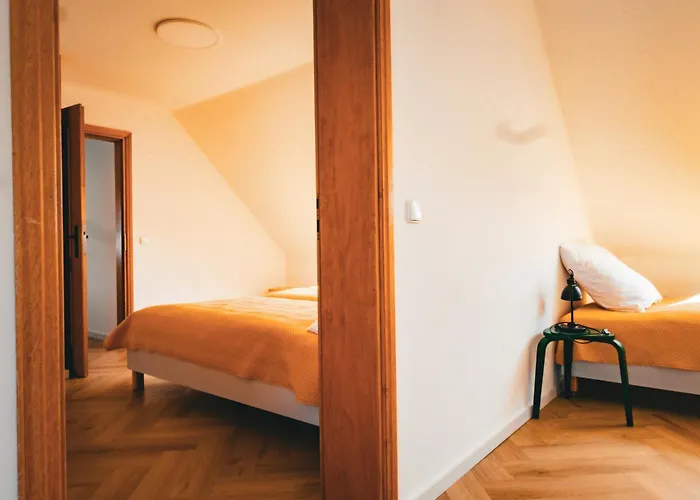 - Z Pomostem I Prywatnym Dostepem Do Jeziora