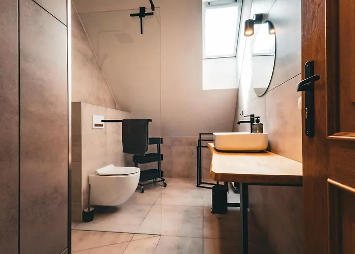 - Z Pomostem I Prywatnym Dostepem Do Jeziora