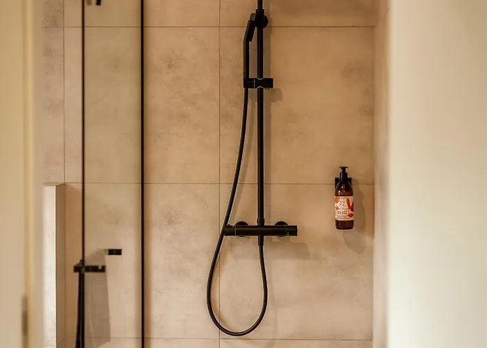 شقة فندقية - Z Pomostem I Prywatnym Dostepem Do Jeziora 3*